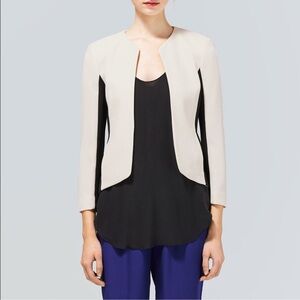 Aritzia Wilfred Exquis Blazer Jacket Cropped‎ Crepe Cream/Black 4